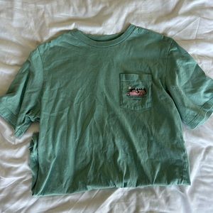 Kid vineyard vines shirt